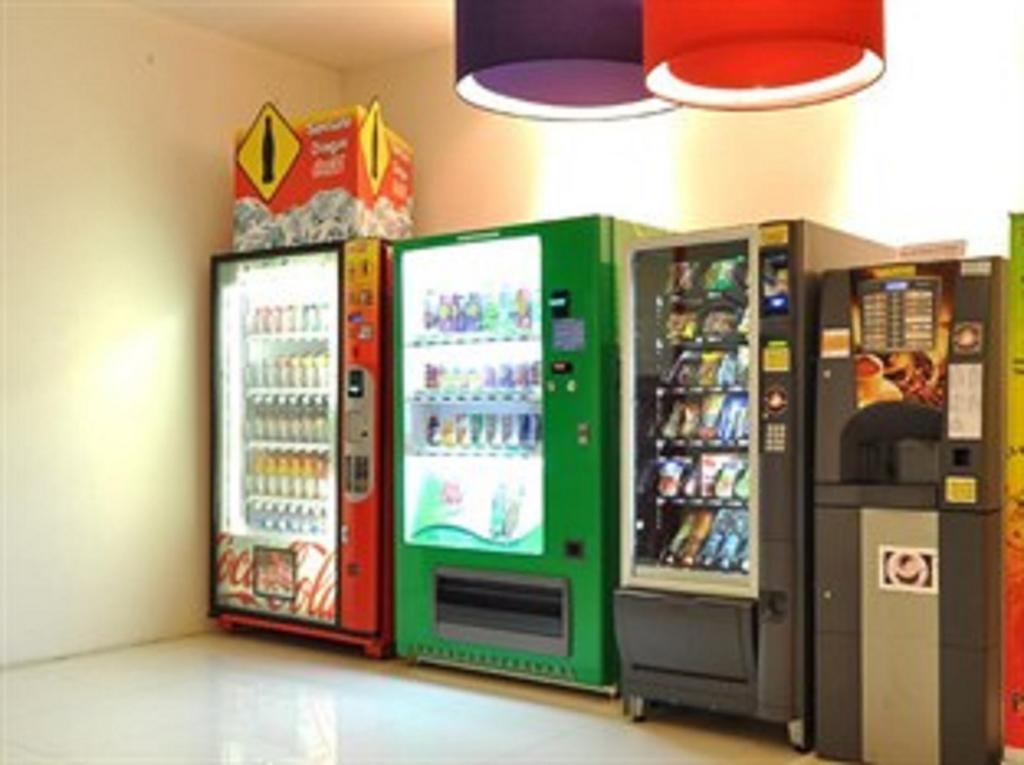 Hotel Pop! Tanjung Karang 2*